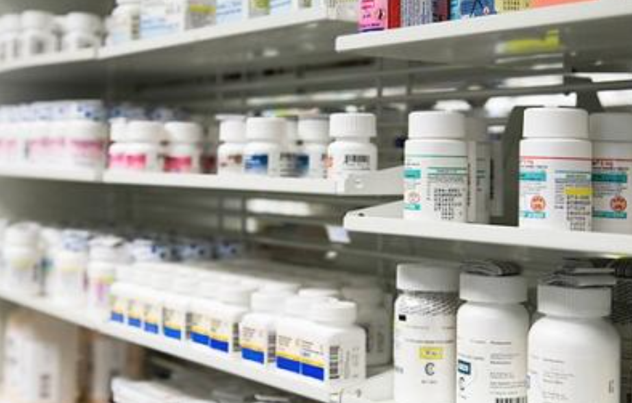 醫(yī)藥行業(yè)深度報(bào)告 華海藥業(yè)——特色原料藥與制劑出口的領(lǐng)軍者，兼論藥品零售新格局